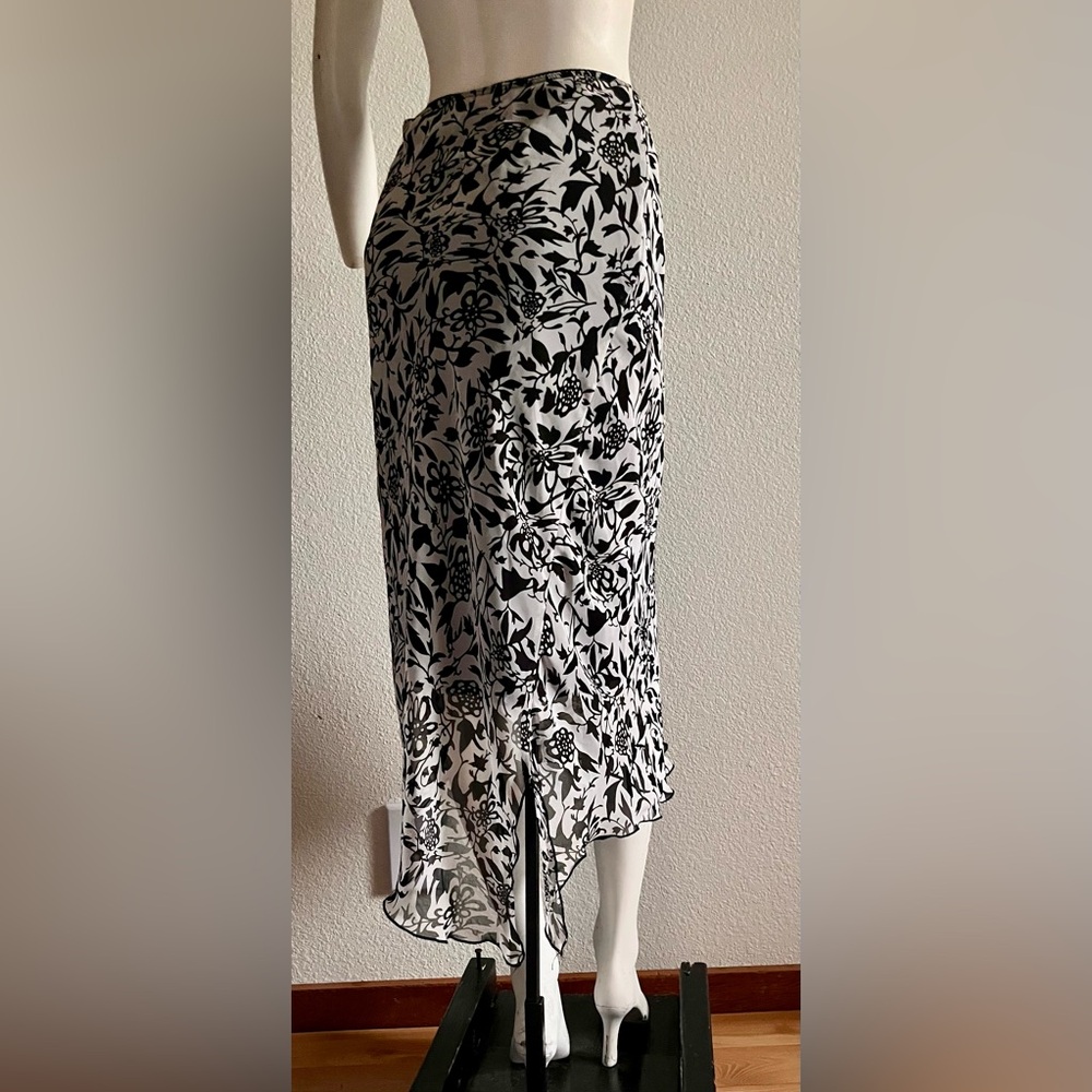 Vintage Labelle Black White Floral Handkerchief Skirt Whimsy Goth Fairycore S - Picture 10 of 16